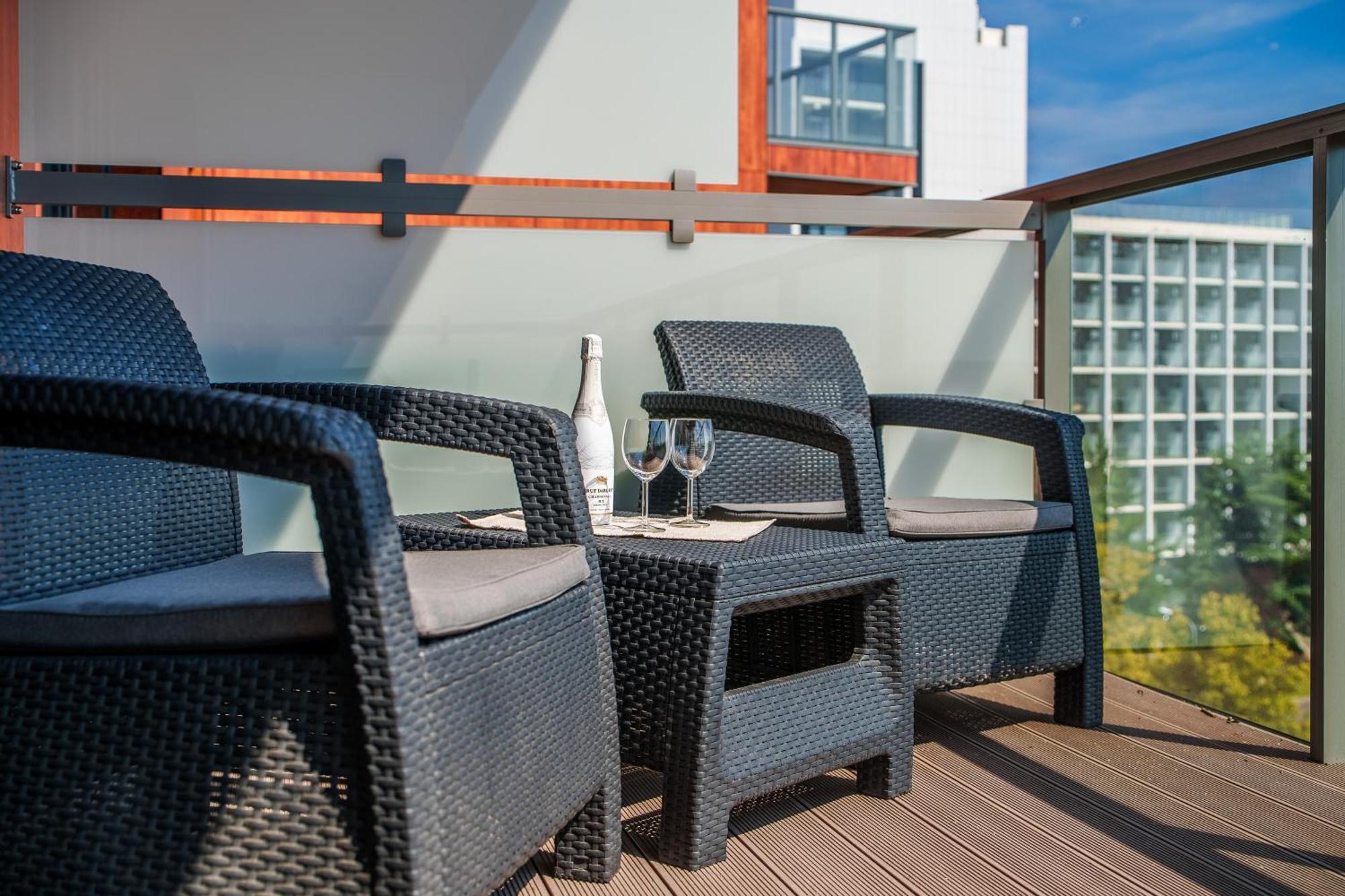 Apartament Delux Kasprowicza 20C Prywatny Parking Basen Sauna Oraz Silownia W Cenie Kołobrzeg Eksteriør bilde