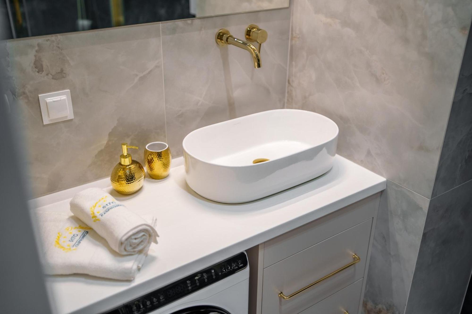 Apartament Delux Kasprowicza 20C Prywatny Parking Basen Sauna Oraz Silownia W Cenie Kołobrzeg Eksteriør bilde